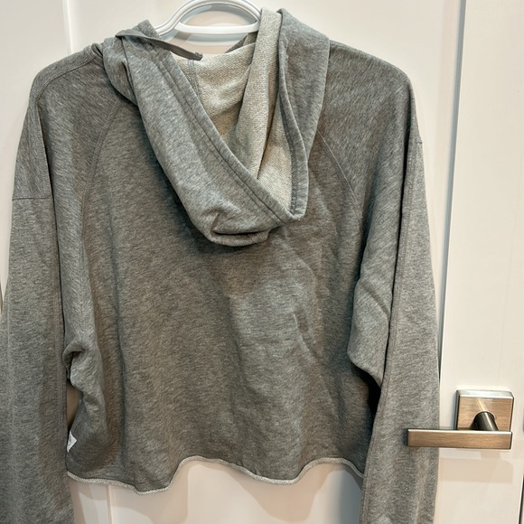 Reigning champ crop hoodie - Picture 5 of 5